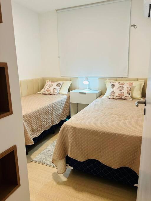 Apto Com Varanda E Vista Mar Em Clube *