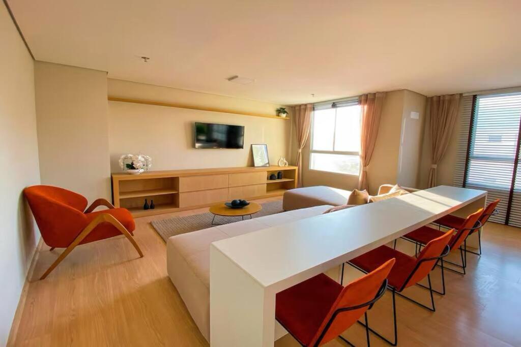 Apto Com Varanda E Vista Mar Em Clube * Fortaleza (Ceara)