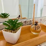 Apto Com Varanda E Vista Mar Em Clube Apartamento *