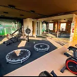 Apto Com Varanda E Vista Mar Em Clube Apartamento