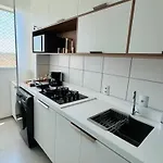 Apto Com Varanda E Vista Mar Em Clube